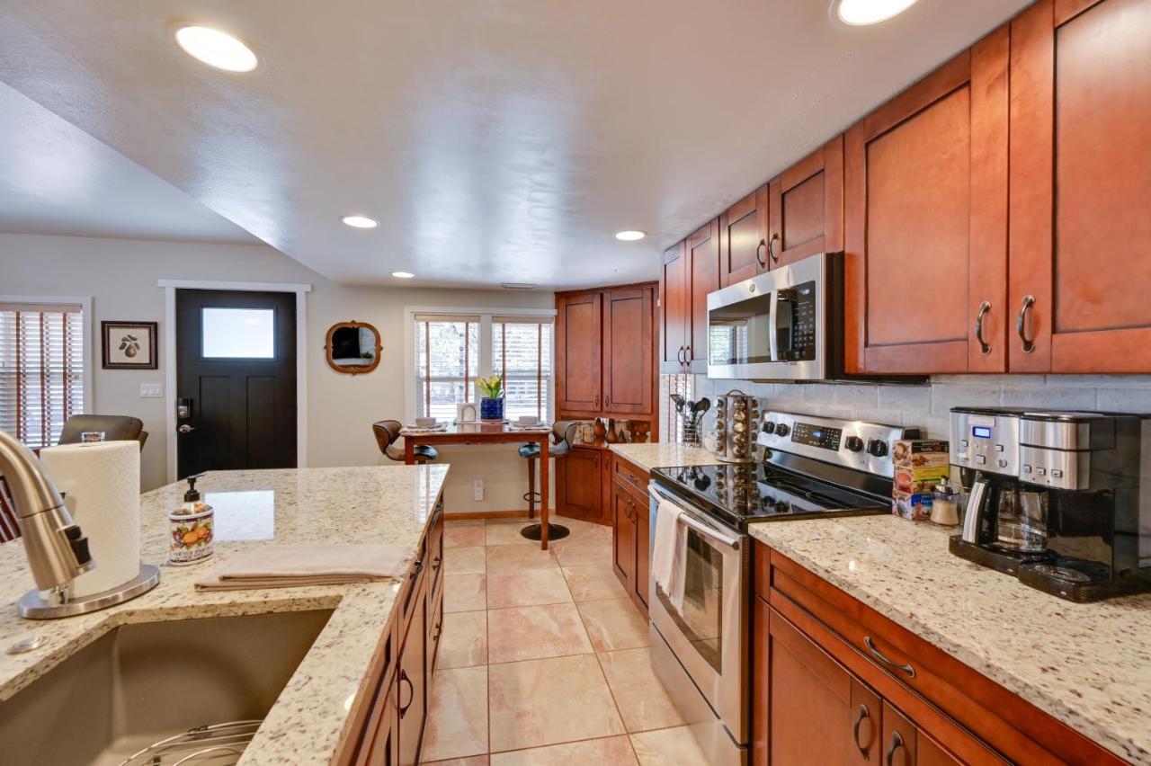 Peaceful Payson Home With Yard And Fire Pit! ภายนอก รูปภาพ